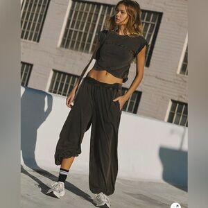 Free People Movement Hot Shot Crossover Set.